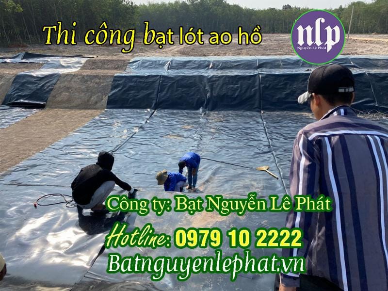 Màng HDPE liên kết bằng keo chuyên dụng tạo lớp lót chống thấm hiệu quả cho các bãi rác, ngăn ngừa ô nhiễm môi trường